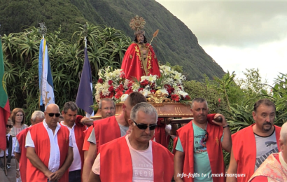 Festa na Fajã da Caldeira do Senhor Santo Cristo – (Procissão) – Ilha de São Jorge (c/ vídeo)