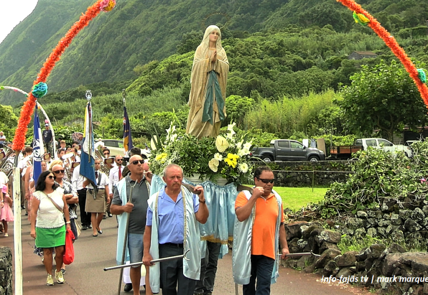 FESTA DA SRª DE LURDES (Procissão) – Fajã dos Cubres – Ilha de São Jorge (c/ vídeo)