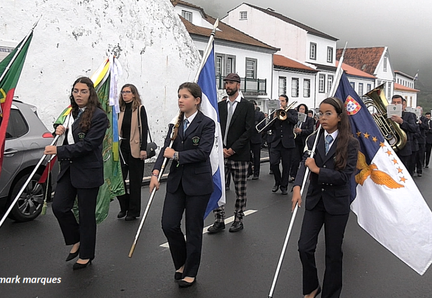“DESFILE DE BANDAS FILARMÓNICAS” Festa de Santa Catarina – Vila da Calheta – Ilha de São Jorge (c/ vídeo)