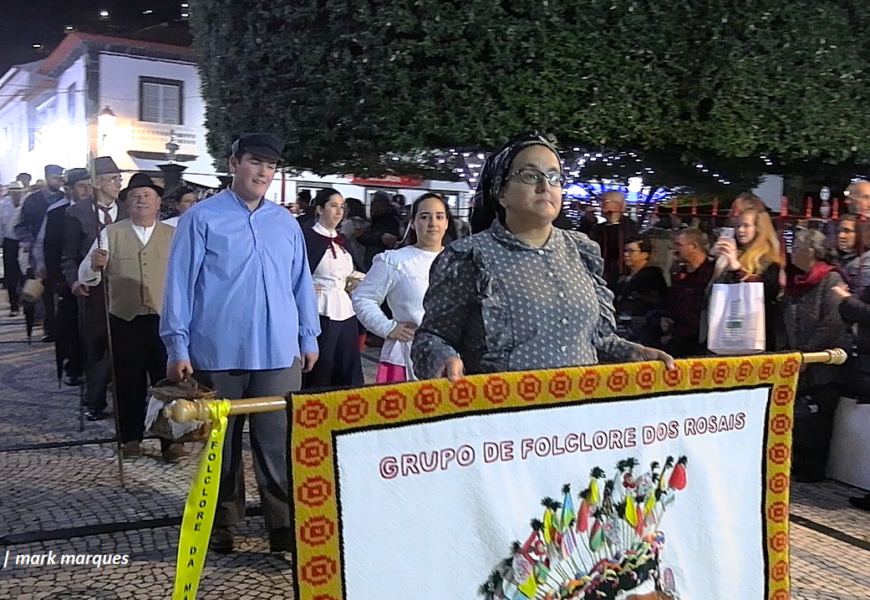 “GRUPOS DE FOLCLORE” desfilam em (DIA DAS MONTRAS) – Velas – Ilha de São Jorge (c/ vídeo) “GRUPOS DE FOLCLORE” desfilam em (DIA DAS MONTRAS) – Velas – Ilha de São Jorge (c/ vídeo)