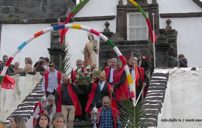 “FESTA DE SANTA BÁRBARA” – (Procissão) – Manadas – Ilha de São Jorge (01.12.2024) (c/ vídeo)