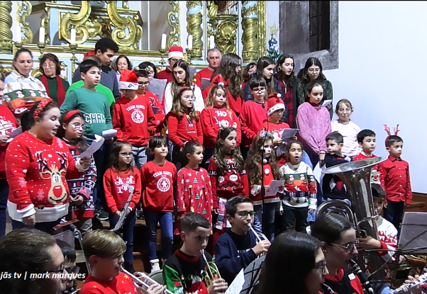 “ORQUESTRA JUVENIL E CÂNTICOS DO NATAL” (momentos) – Ribeira Seca – Ilha de São Jorge (22.12.2024) (c/ vídeo)