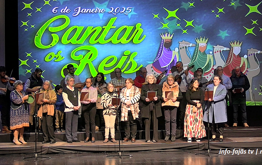 “Grupo de Reis” da Casa do Povo das Manadas – Auditório Municipal das Velas – Ilha de S. Jorge (06.01.2025) (c/ vídeo) “Grupo de Reis” da Casa do Povo das Manadas – Auditório Municipal das Velas – Ilha de S. Jorge (06.01.2025) (c/ vídeo)