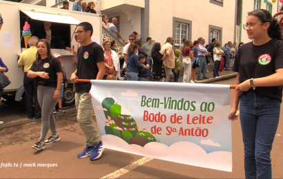 “BODO DE LEITE” na freguesia de Santo Antão – Ilha de São Jorge (09.06.2025) (c/ vídeo)