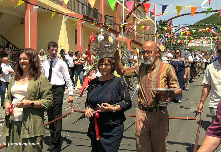 Império da Quinta-feira da Santíssima Trindade – Cortejo de Coroação – Velas – Ilha de São Jorge (22.06.2025) (c/ vídeo)