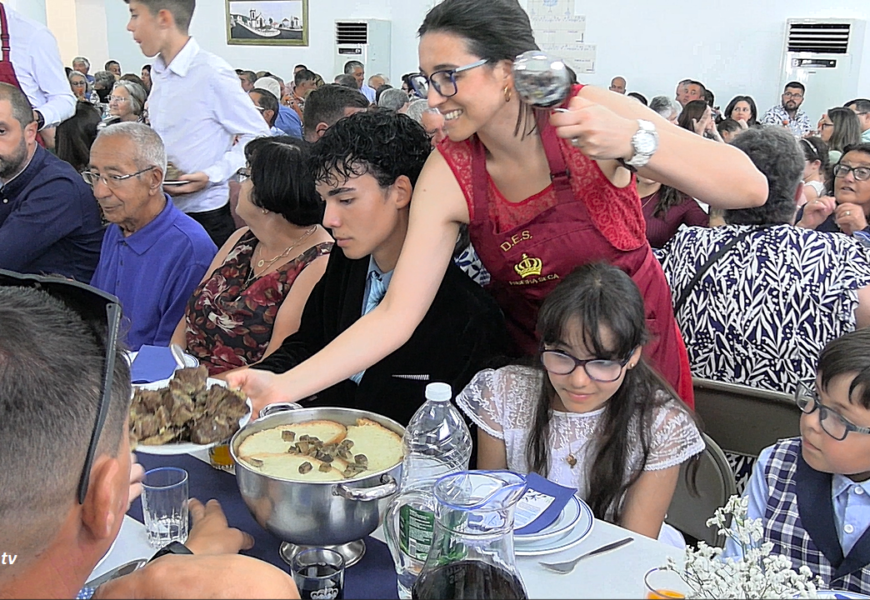 “AS SOPAS DO DIVINO”- 6º Jantar Divino Espírito Santo – Ribeira Seca – Ilha S. Jorge (01.06.2025) (c/ vídeo)