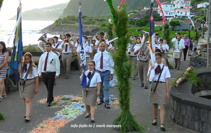 “BANDA UNIÃO POPULAR” abrilhantou Festa da Srª do Carmo – Fajã dos Vimes – Ilha S. Jorge (16.07.2025) (c/ vídeo)