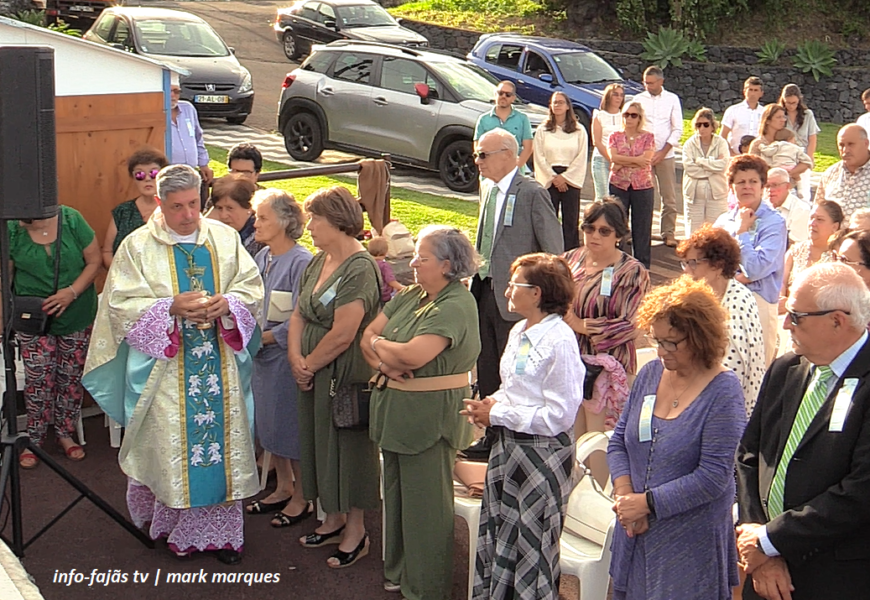 “MISSA CAMPAL” – FESTA DE Nª SRª DAS DORES – Fajã do Ouvidor – Ilha de São Jorge (21.09.2025) (c/ vídeo) “MISSA CAMPAL” – FESTA DE Nª SRª DAS DORES – Fajã do Ouvidor – Ilha de São Jorge (21.09.2025) (c/ vídeo)