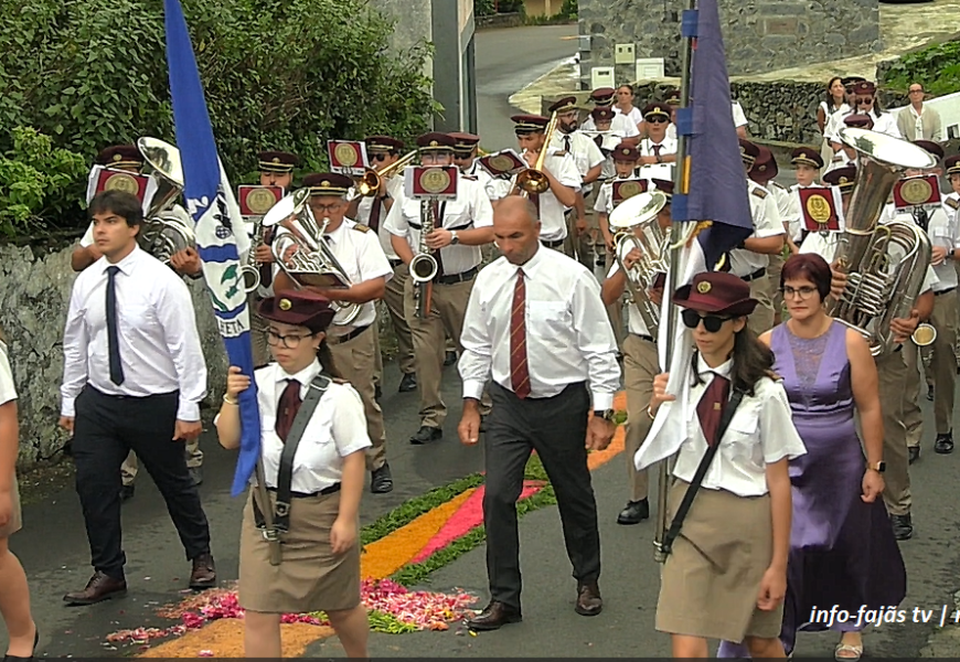 “UNIÃO POPULAR” abrilhantou as Festas da Srª do Rosário – Ribeira Seca – Ilha S. Jorge (05.10.2025) (c/ vídeo)
