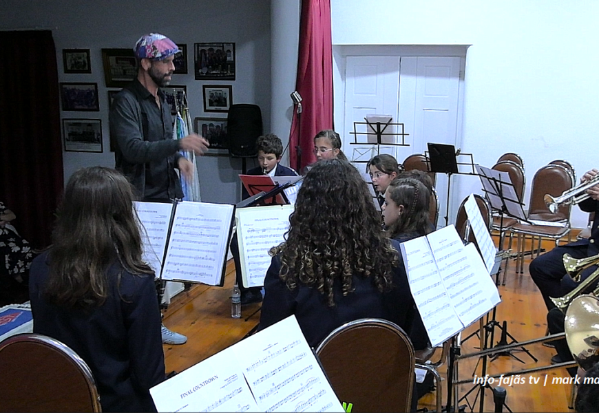 “BANDA JUVENIL” da Sociedade União Urzelinense – Ilha de São Jorge (08.12.2025) (c/ vídeo)