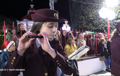 “UNIÃO POPULAR DA RIBEIRA SECA” desfila no “Dia das Montras” – Velas – Ilha de São Jorge (09.12.2025) (c/ vídeo)