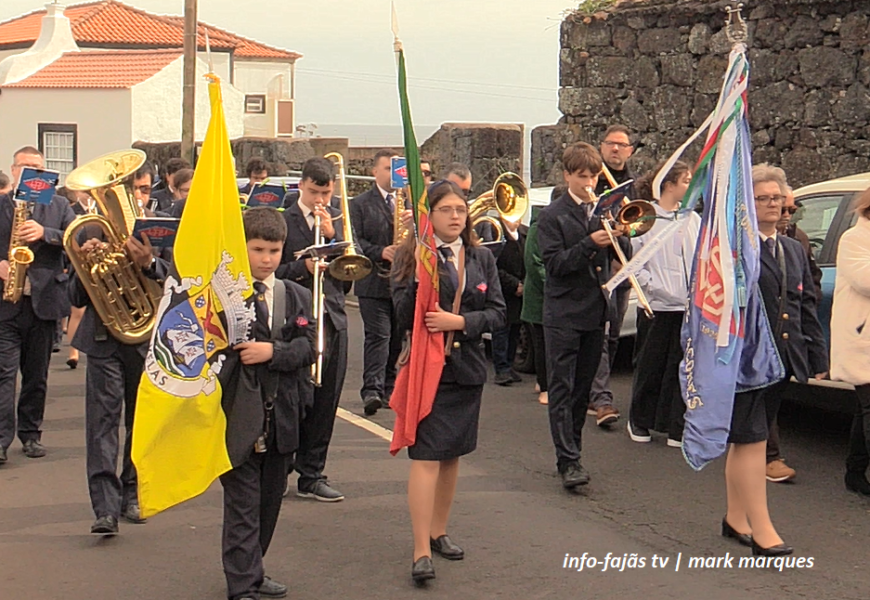 “UNIÃO URZELINENSE” na Procissão do Senhor dos Passos – Urzelina – Ilha de São Jorge (08.03.2026) (c/ vídeo) “UNIÃO URZELINENSE” na Procissão do Senhor dos Passos – Urzelina – Ilha de São Jorge (08.03.2026) (c/ vídeo)