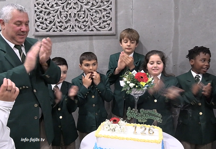 “BEBERETE E CONVÍVIO” – 126º Aniversário da Sociedade Nova Aliança – Velas – Ilha de São Jorge (05.04.2026) (c/ vídeo) “BEBERETE E CONVÍVIO” – 126º Aniversário da Sociedade Nova Aliança – Velas – Ilha de São Jorge (05.04.2026) (c/ vídeo)