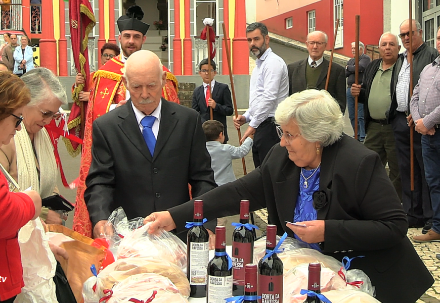 “BÊNÇÃO E DISTRIBUIÇÃO ESMOLAS” – 3º Jantar – Vila do Topo – Ilha São Jorge (26.04.2026) (c/ vídeo)