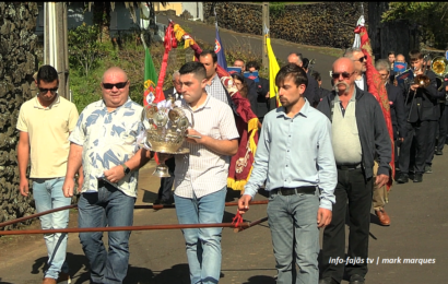 “CORTEJO DE COROAÇÃO” – Urzelina – 2º Jantar Divino Espírito Santo – Ilha de São Jorge (19.04.2026) (c/ vídeo)