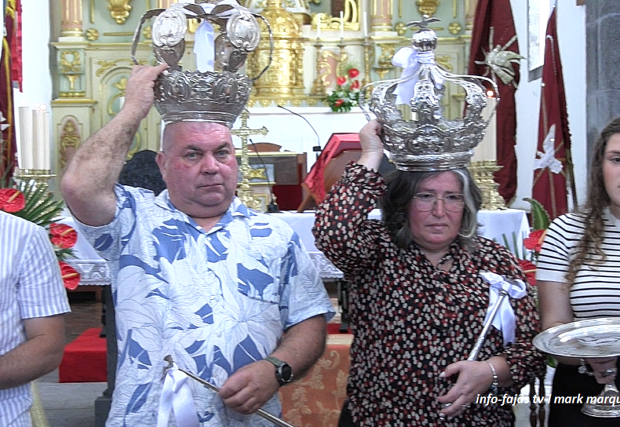 “EUCARISTIA / IMPOSIÇÃO COROAS” – Urzelina – 2º Jantar Divino Espírito Santo – Ilha S. Jorge (19.04.2026) (c/ vídeo)