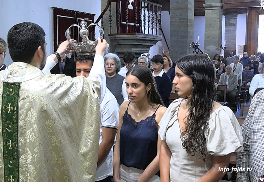 “IMPOSIÇÃO COROAS” – 4º Jantar do Espírito Santo – Catequese das Velas – Ilha S. Jorge (03.05.2026) (c/ vídeo)