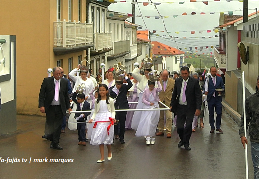 “CORTEJOS COROAÇÃO” – 5º Jantar do Divino Espírito Santo – Santo Antão – Ilha S. Jorge (10.05.2026) (c/ vídeo)
