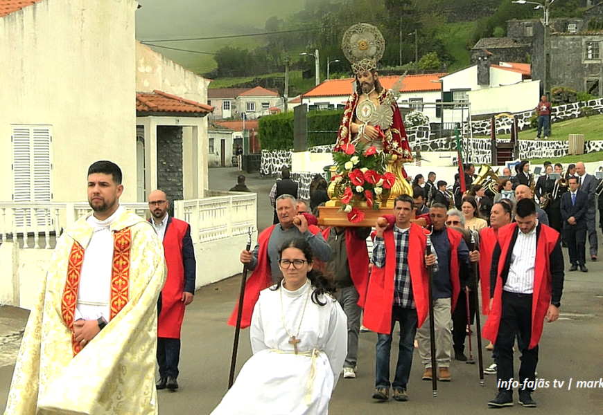 “PROCISSÃO DO SENHOR SANTO CRISTO” – Beira / Velas – Ilha de São Jorge (17.05.2026) (c/ vídeo)