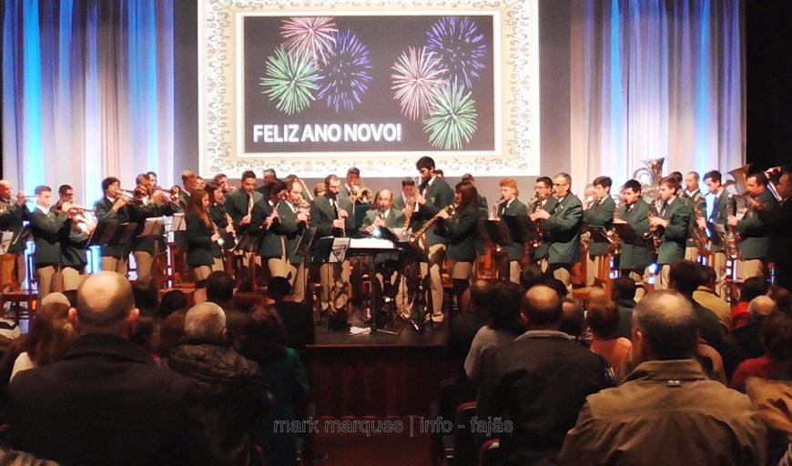 “PELA LEI E PELA GREI” – Interpretada pela Banda Filarmónica “Nova Aliança” em Concerto de Ano Novo. “PELA LEI E PELA GREI” – Interpretada pela Banda Filarmónica “Nova Aliança” em Concerto de Ano Novo.