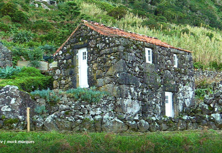 “FAJÃ D`ALÉM” a Fajã mais “intacta” da Ilha de São Jorge (c/ vídeo)